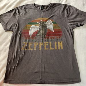 Gildan Zeppelin Tan Tshirt With A Cat Graphic Size Large